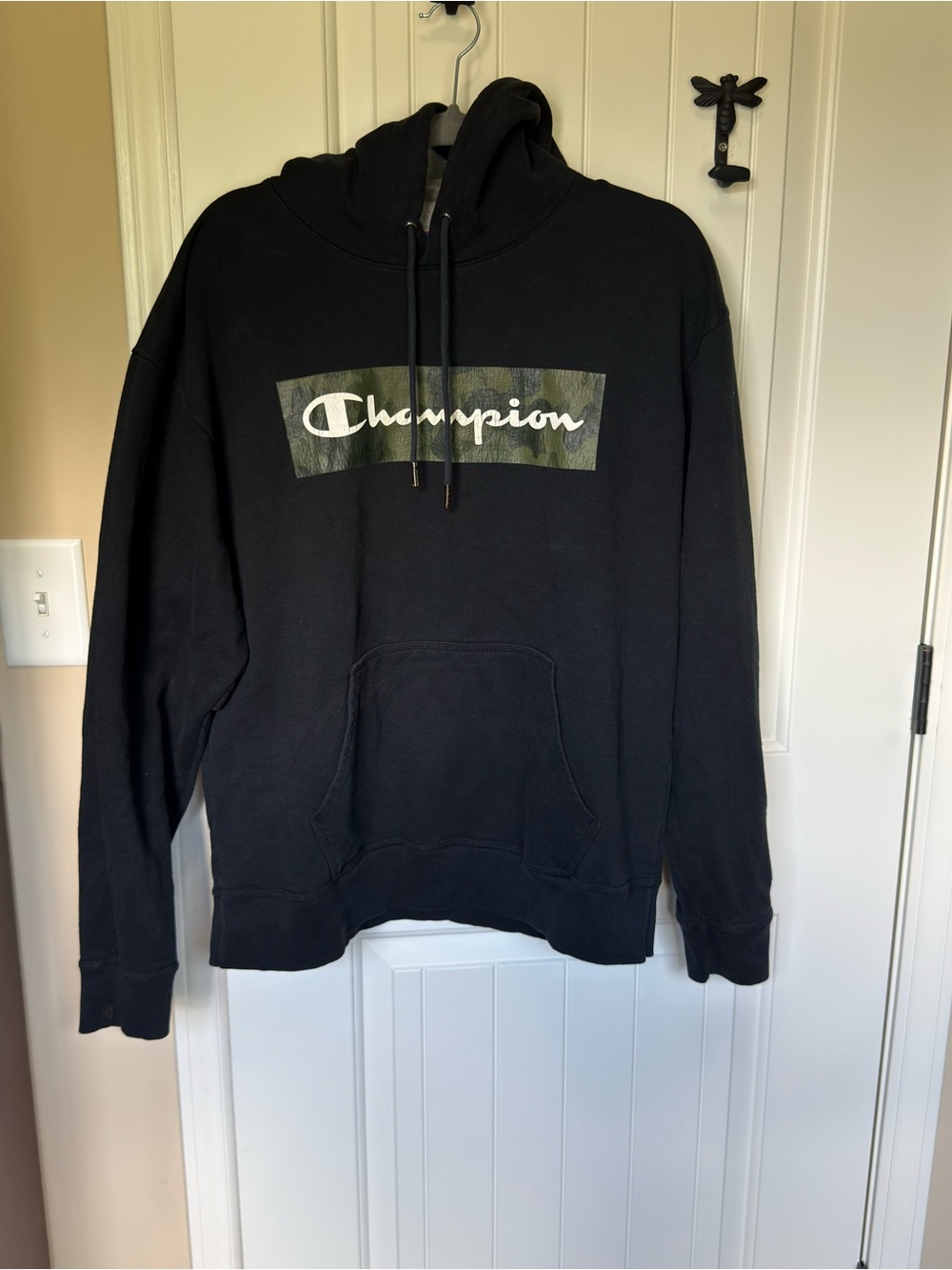 Champion Men's Black Hoodie with Camo Logo Y2K